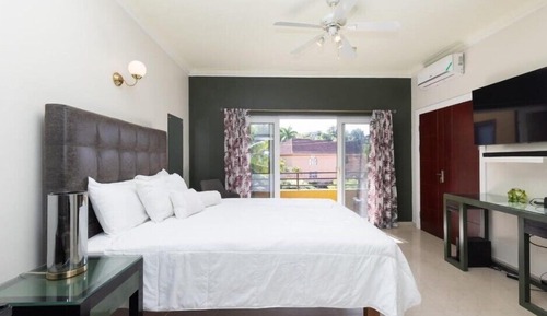 Apartamento exclusivo, 2 habitaciones, frente al mar