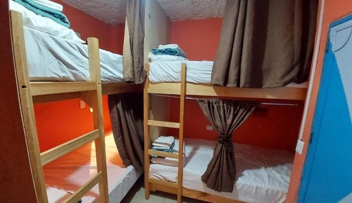 Habitación estándar con 1 cama doble o 2 individuales