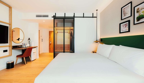 Habitación, 1 cama de matrimonio grande con sofá cama