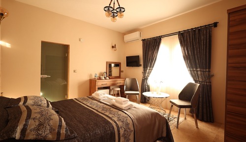 Standard Room, Terrace, Valley View