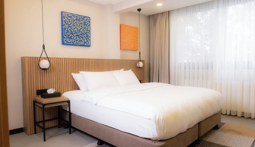 DELUXE DOUBLE ROOM GARDEN VIEW