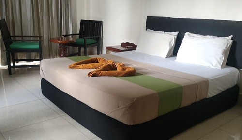 Habitación Deluxe doble, 1 cama de matrimonio, vistas a la ciudad