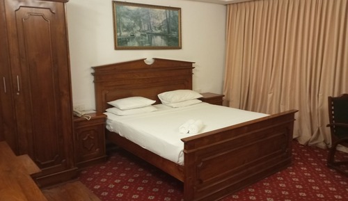 Habitación Deluxe doble, 1 cama de matrimonio grande, no fumadores, vistas al lago