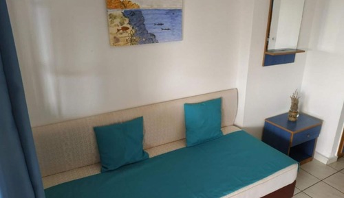Economy Triple Room Sea View