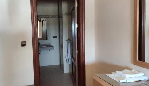 Basic Triple Room