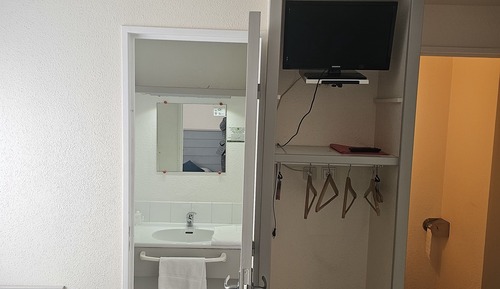 Habitación estándar con 1 cama doble o 2 individuales