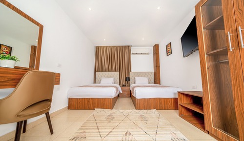 Habitación estándar con 1 cama doble o 2 individuales