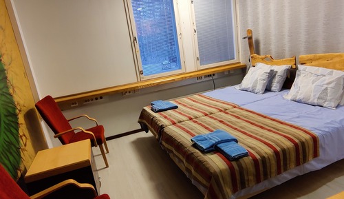 Habitación Confort con 1 cama doble o 2 individuales