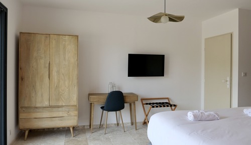 Habitación superior con 1 cama doble o 2 individuales