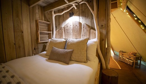 Tienda familiar, varias camas (Tipi)