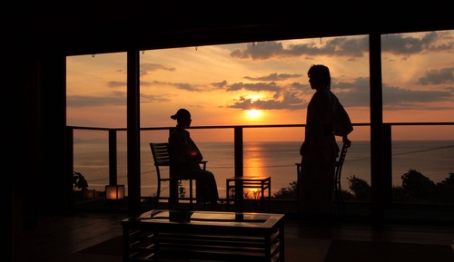 Villa de lujo, no fumadores, vistas al mar (kairin)