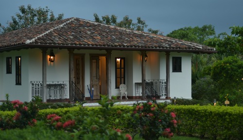 Bungalow Deluxe, 1 cama de matrimonio grande, bañera, vistas al jardín (Deluxe Room )