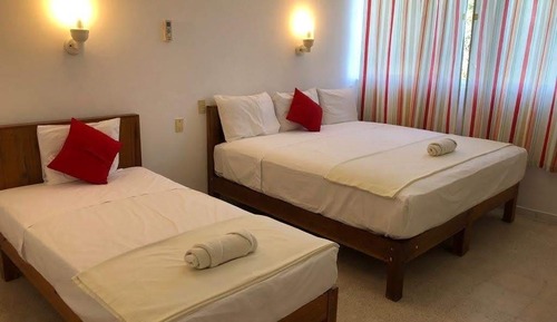 Habitación cuádruple estándar, 2 camas dobles