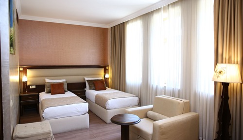 Habitación estándar con 1 cama doble o 2 individuales