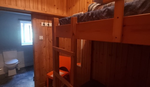 Habitación estándar con 2 camas individuales, baño privado