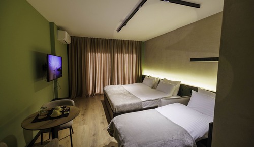 Triple Room