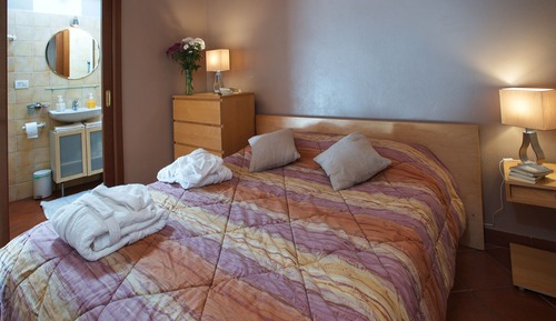 Apartamento, 2 habitaciones, balcón, vistas a la ciudad