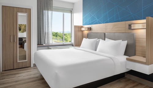 Suite, 1 cama de matrimonio grande (Hearing Accessible)