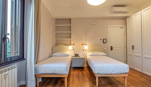 Habitación clásica con 1 cama doble o 2 individuales