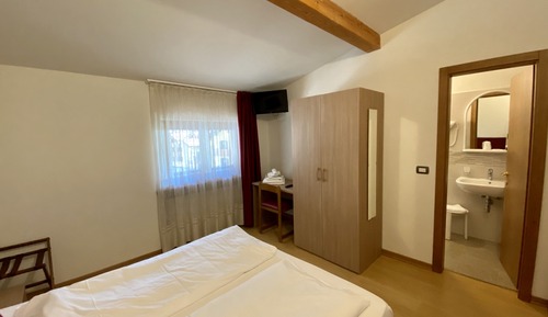 Habitación tradicional con 1 cama doble o 2 individuales