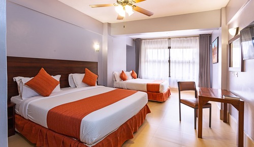 Habitación Deluxe doble, 2 camas de matrimonio