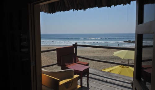 Habitación Confort, vistas a la piscina, frente al mar