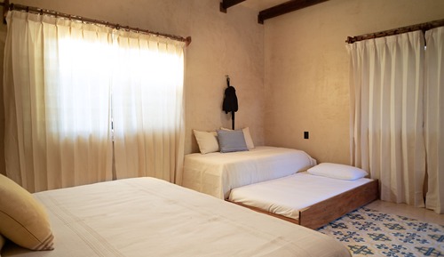 Habitación familiar, vistas al jardín