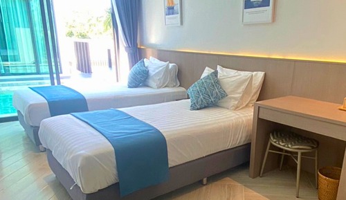 Habitación estándar con 2 camas individuales, acceso a la piscina