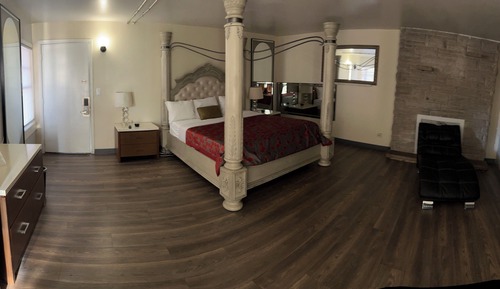 Suite, 1 cama de matrimonio grande, bañera de hidromasaje (Jacuzzi & Roman Bed)