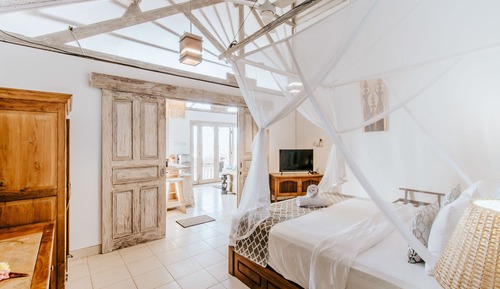 Villa Deluxe