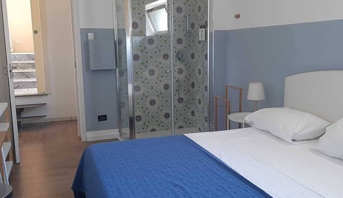 Habitación doble, baño privado