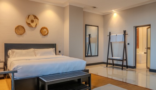 Habitación Deluxe con 1 cama doble o 2 individuales, 2 camas individuales, no fumadores, bañera