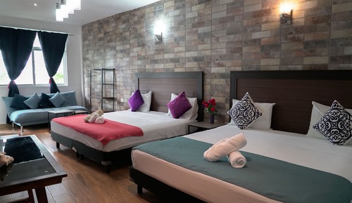 Habitación Grand, varias camas, vistas a la laguna