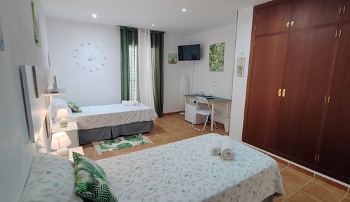 Habitación tradicional con 2 camas individuales
