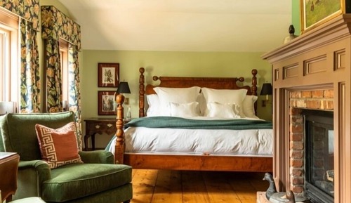 Room 2, Not Pet-friendly