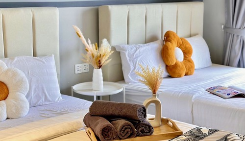 Apartamento clásico, 1 habitación, vistas a la ciudad, en una planta alta