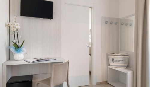 Habitación Deluxe, 1 cama de matrimonio, vistas a la ciudad, en una planta alta