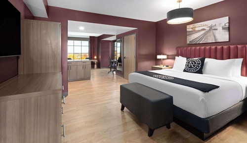 Suite Deluxe, 1 cama de matrimonio grande, no fumadores, vistas al río