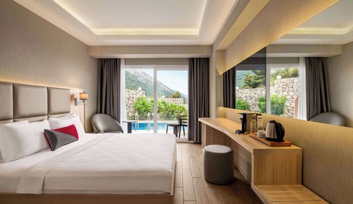 Suite Deluxe, 1 cama doble, bañera de hidromasaje (Swim-Up Suite)