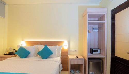 Estudio, 1 cama de matrimonio, sin ventanas