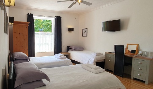 Habitación triple Confort (R3)
