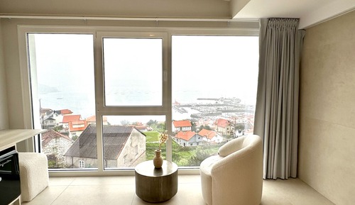 Habitación junior, 1 cama de matrimonio grande, vistas al mar, en una planta alta