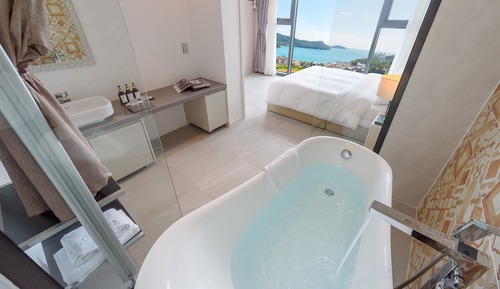 Hotel Friend Suite Room