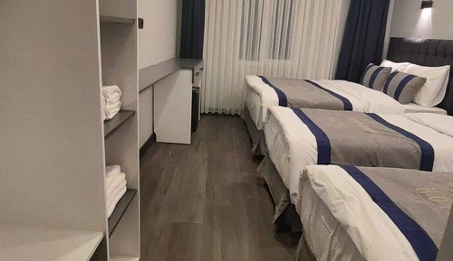 Habitación cuádruple Confort