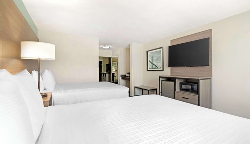 Suite familiar, 2 camas de matrimonio, no fumadores (with Sofabed)