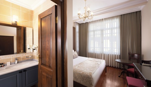 Economy Double Room