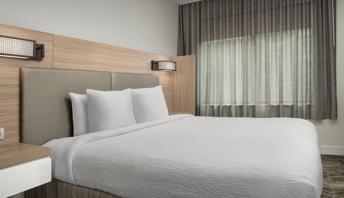Suite, 1 cama de matrimonio grande con sofá cama