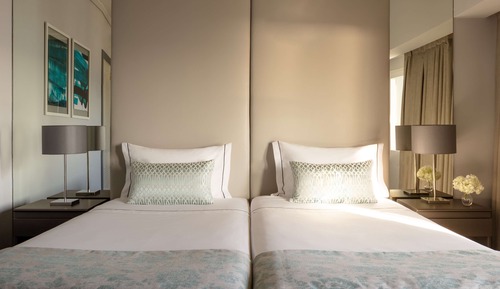 Family Connecting Rooms (Extra Bed 4AD+1CH)