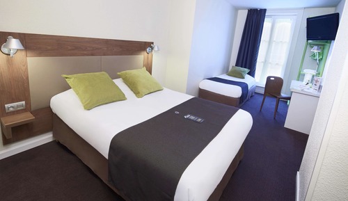 Habitación estándar, 1 cama de matrimonio con sofá cama