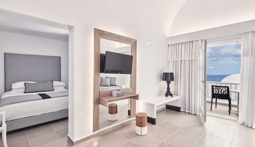 Suite, bañera de hidromasaje, vistas al mar